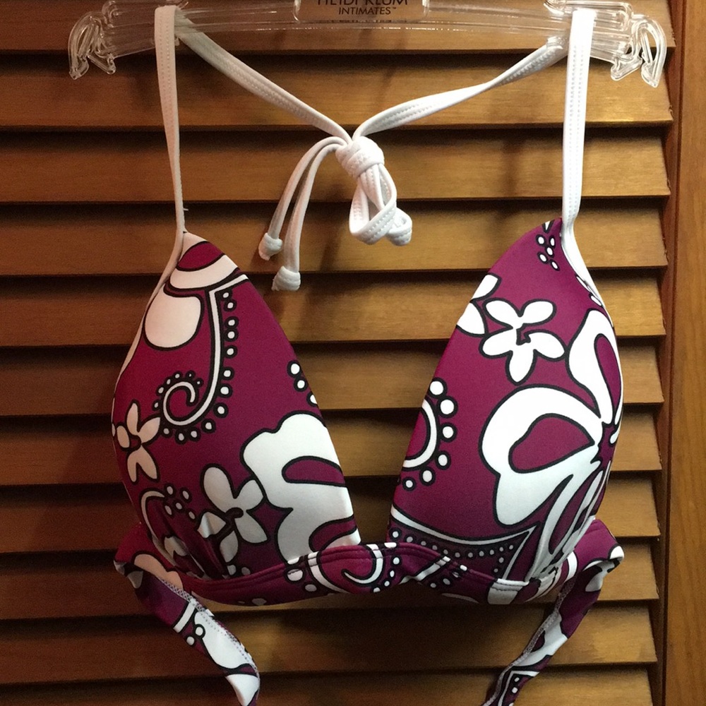 Venus bikini top 34C